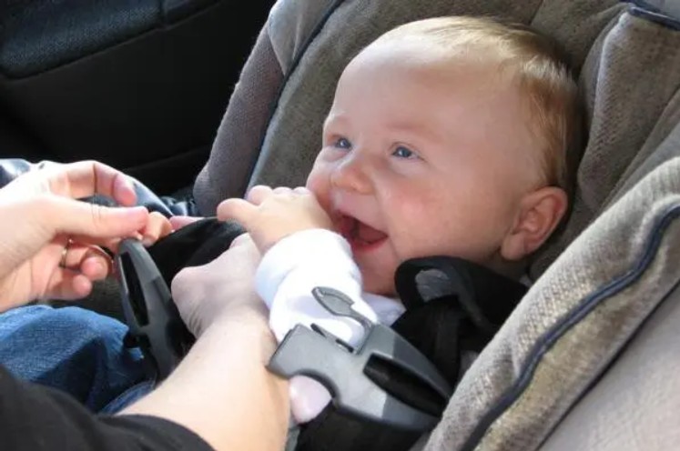 How to Choose the Best Car Seat for Your Child: A Complete Guide by Baby Hills